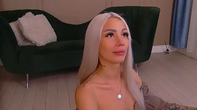 Bailey Rush online show from April 14, 5:57 pm