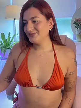 Snapshot of ari_artis chatting on October 2, 7:52 pm ari artis online show from October 2, 7:52 pm