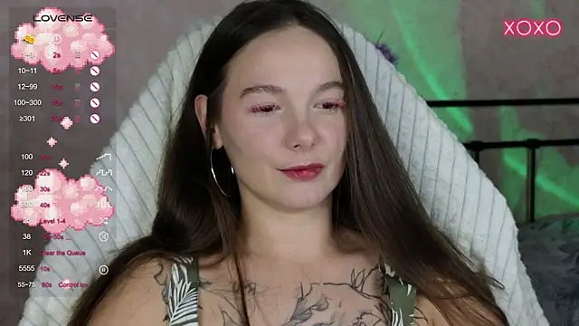 lil luna x online show from October 22, 4:17 am