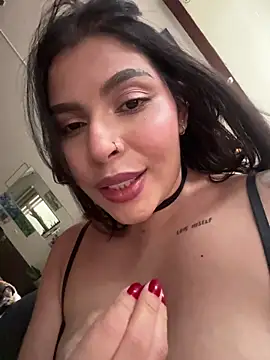 GigiiStone online show from February 28, 8:30 pm