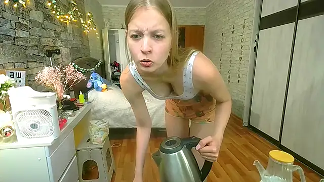   Aphrodita  wow   online show from June 18, 12:10 pm
