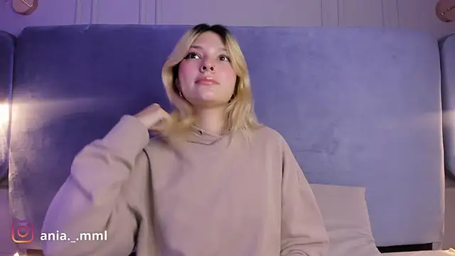 Ania jones online show from September 24, 8:08 pm