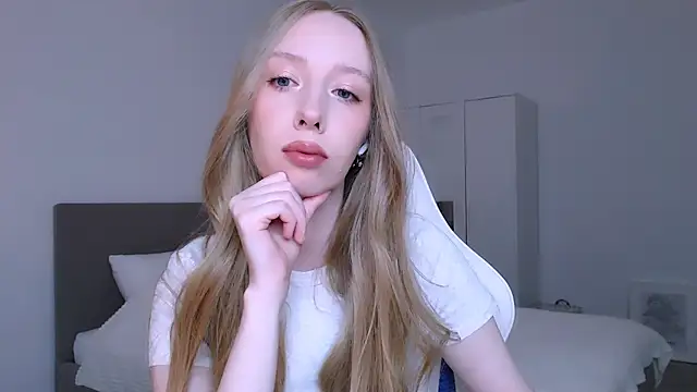 Luna insniity online show from March 26, 9:38 pm