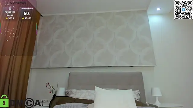 Donna Evans online show from February 10, 3:53 am