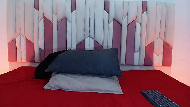 Snapshot of lucyy_gray chatting on September 19, 3:16 am lucyy gray online show from September 19, 3:16 am