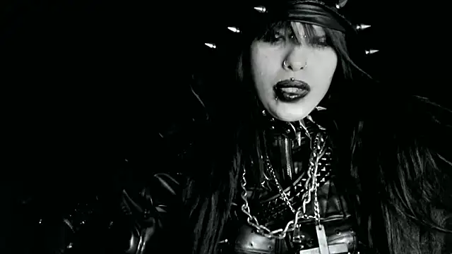 XXIOUX online show from April 4, 6:01 am