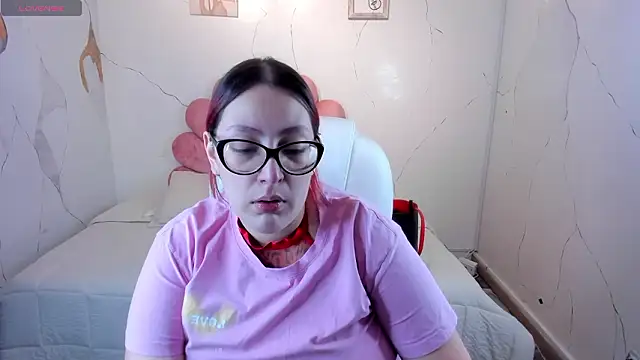 NiickyJones online show from March 15, 6:15 am