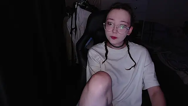 AmeliaKamishiro online show from November 25, 1:30 am