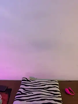 Snapshot of Felicia_smok3 chatting on September 14, 1:47 am Felicia smok3 online show from September 14, 1:47 am