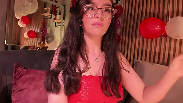 Eva Macalliter online show from February 15, 7:51 am