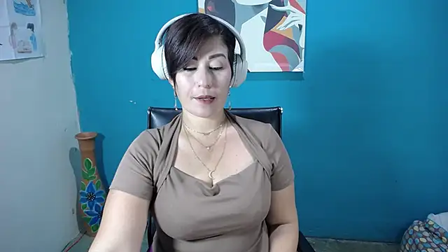 Snapshot of Sunny_rayz_ chatting on October 9, 3:27 pm Sunny rayz online show from October 9, 3:27 pm
