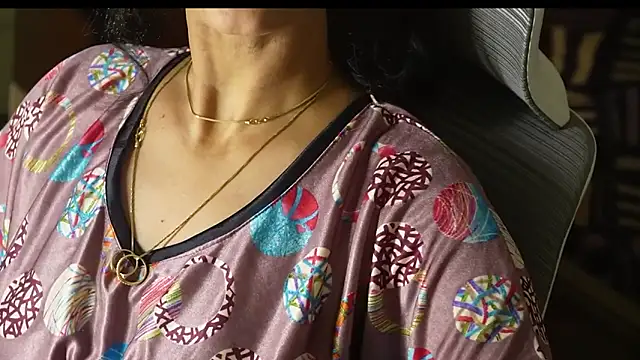 -AyeshaSinghania- online show from June 23, 4:38 pm