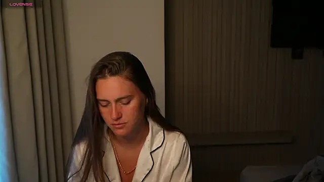 HarleyDeess online show from May 31, 2:28 am