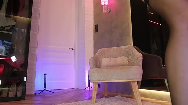 Tasha Allas online show from September 22, 10:35 am