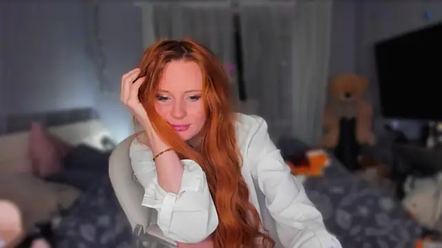 KlementinaBbG online show from April 15, 8:53 pm