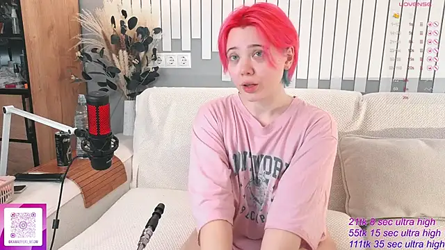   KawaiiYuki   online show from November 10, 7:36 am