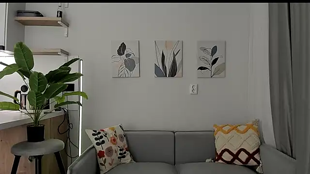 sarahphyllis online show from October 9, 8:46 pm