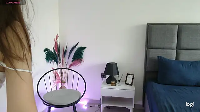 ArielleSou online show from May 4, 4:49 am