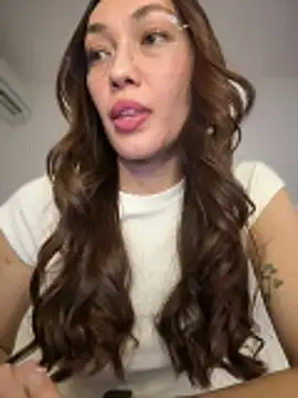 MichelleFerry  online show from May 2, 5:55 am