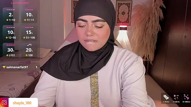 shayla 18 online show from December 20, 9:30 pm