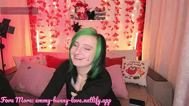 EmmyBunny online show from September 29, 4:56 pm