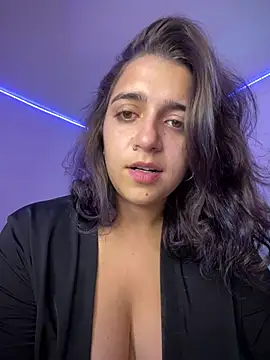 Alicia Ruiz online show from July 25, 12:12 pm