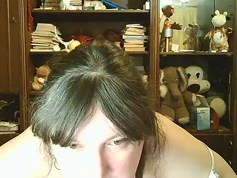 CarrieQPeach online show from April 16, 9:50 pm