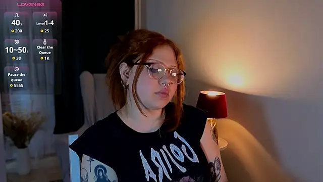 bitchofsun  online show from April 17, 7:27 pm