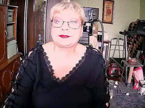 Snapshot of LOLA8888 chatting on October 11, 9:03 am LOLA8888 online show from October 11, 9:03 am