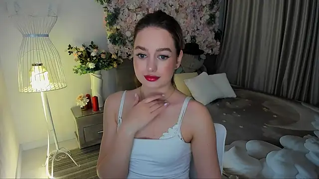 MiracleCurly online show from November 24, 7:27 pm