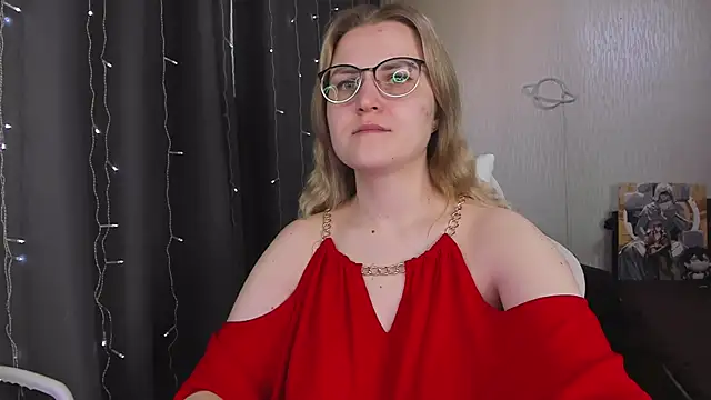 MissBrightShine online show from April 8, 11:12 am