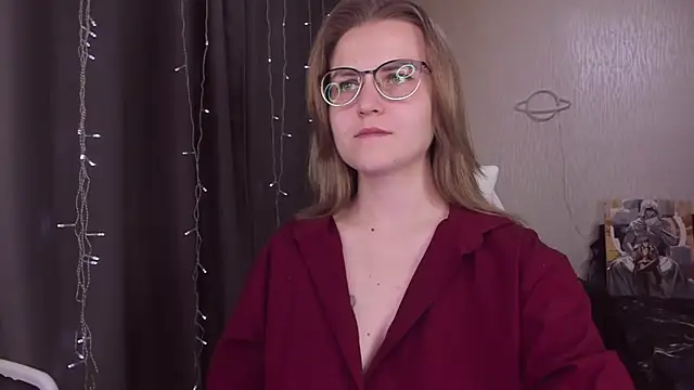 MissBrightShine online show from October 16, 10:29 am