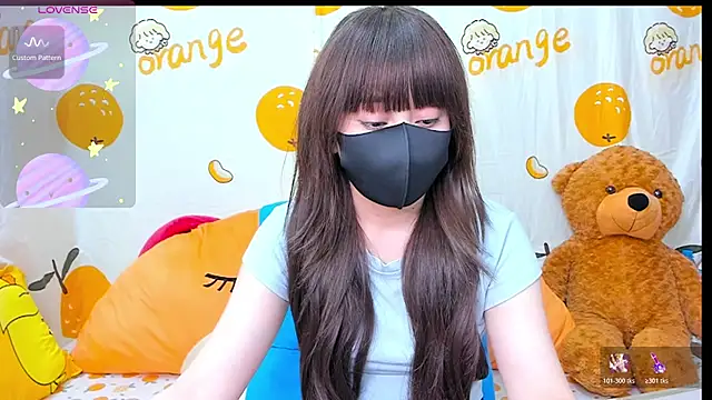 alonelove   online show from October 27, 3:57 am