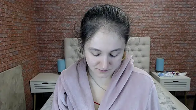 Snapshot of Holliy_Cooper chatting on October 15, 7:55 am Holliy Cooper online show from October 15, 7:55 am