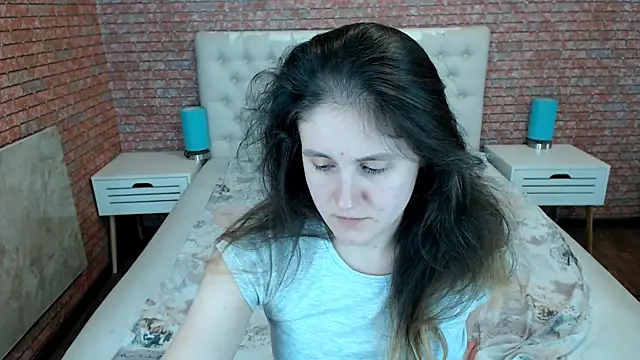 Holliy Cooper online show from November 27, 2:53 pm