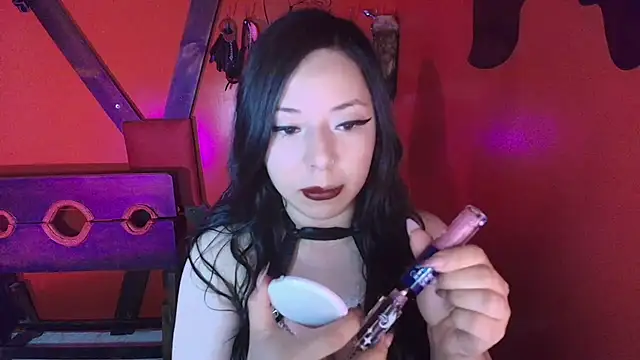 HannaCarrter online show from September 10, 12:05 pm