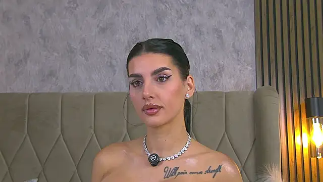Snapshot of AmyBlair chatting on September 18, 7:51 am AmyBlair online show from September 18, 7:51 am