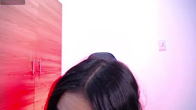 Snapshot of Chiqui_cute chatting on October 16, 10:34 pm Chiqui cute online show from October 16, 10:34 pm