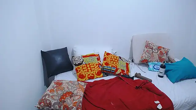Valentinaa mature online show from July 2, 3:23 am