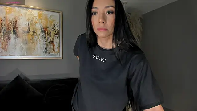 LizzHamilton   online show from March 20, 8:58 pm