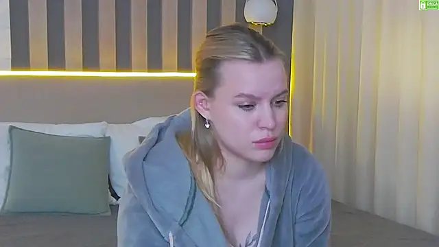 AmaliaBell online show from May 15, 4:32 pm