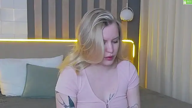 AmaliaBell online show from May 14, 4:24 pm