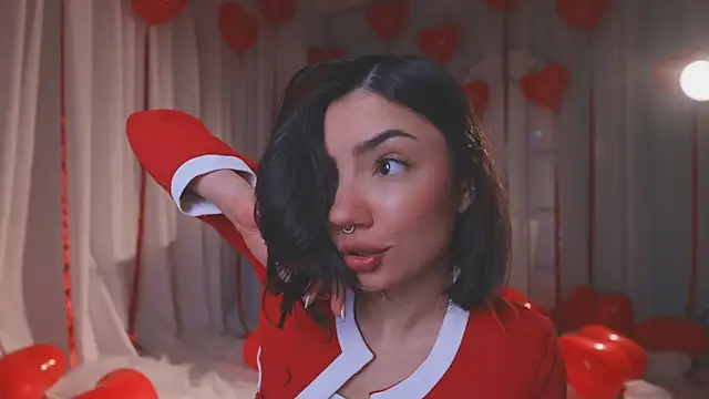 AmyArmstrong online show from February 14, 11:40 pm