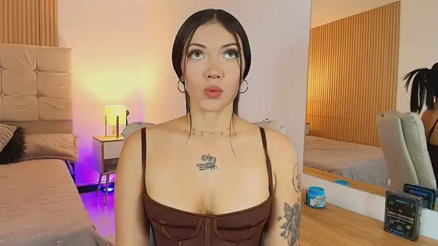 Baby Venuss online show from March 14, 3:40 am