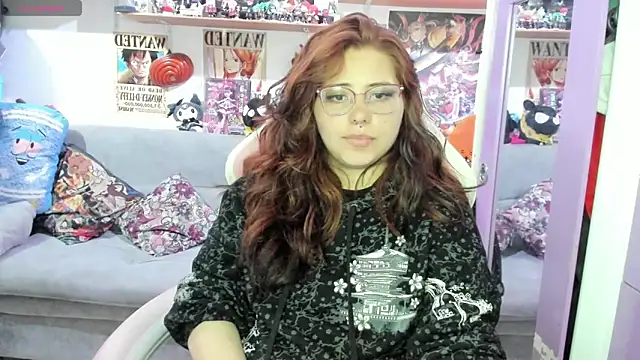 soficammy online show from March 18, 1:43 am