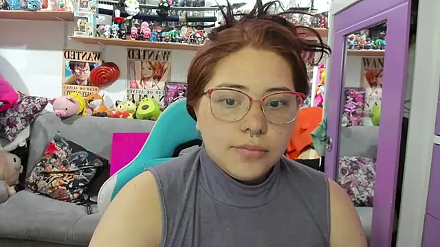 soficammy online show from December 4, 9:48 pm