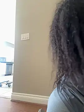 mismialove online show from June 15, 9:26 pm