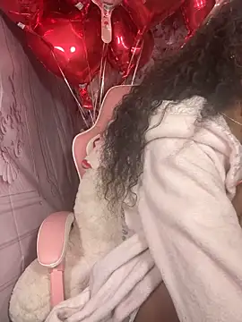 mismialove online show from February 12, 12:29 pm